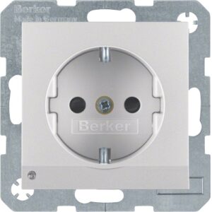 Berker- Priza SCHUKO  16A, 250V (mecanism), protectie copii, indicator LED, senzor crepuscular, aluminiu mat, S.1/B.3/B.7